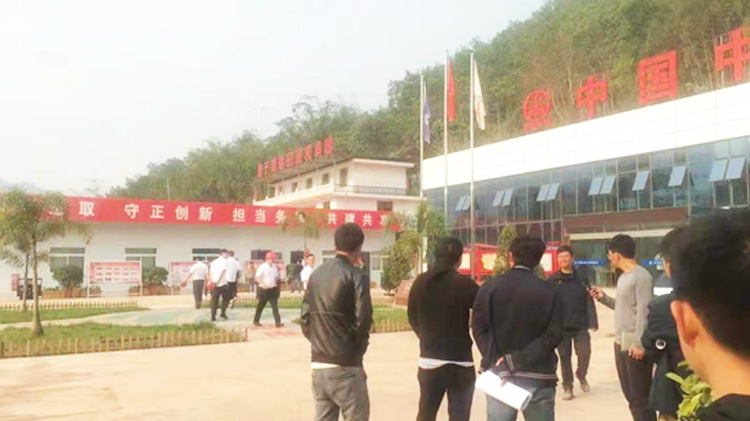 鼎駿塑業(yè)、中鐵北京局樣板性邊坡防護工程觀摩會開始了！